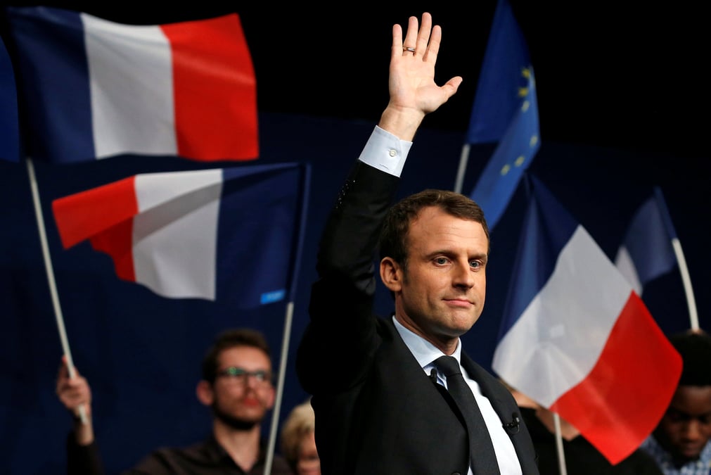 Macron renvoie dos a dos "identite haineuse" et multiculturalisme