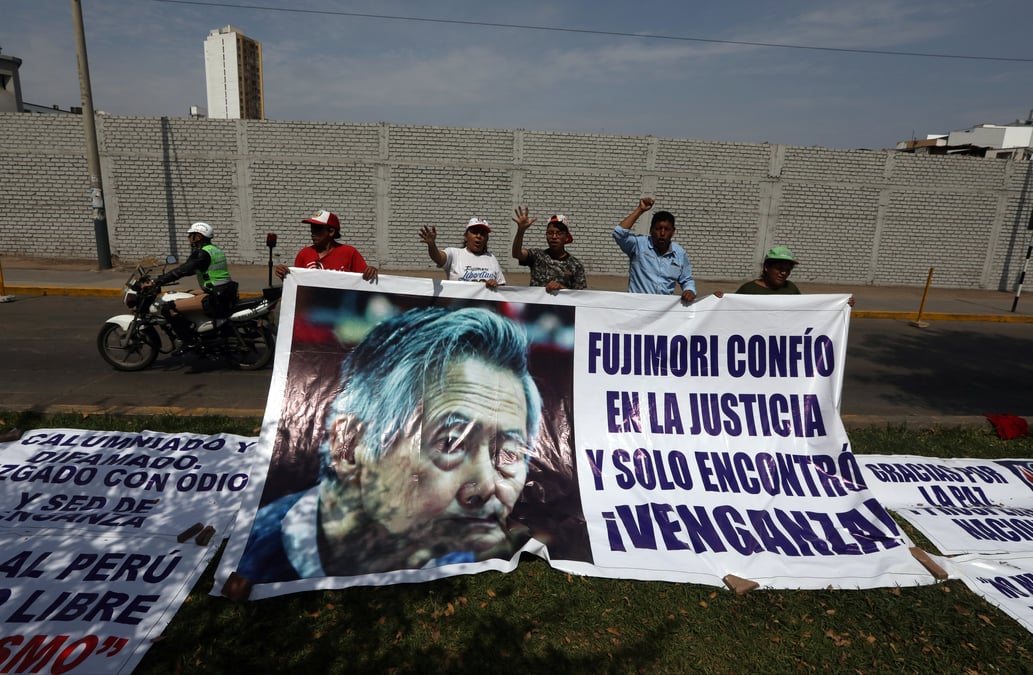 Ne me tuez pas, dit fujimori au president peruvien