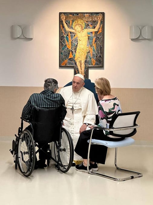 Le pape francois au secteur d'oncologie pediatrique de l'hopital gemelli, a rome