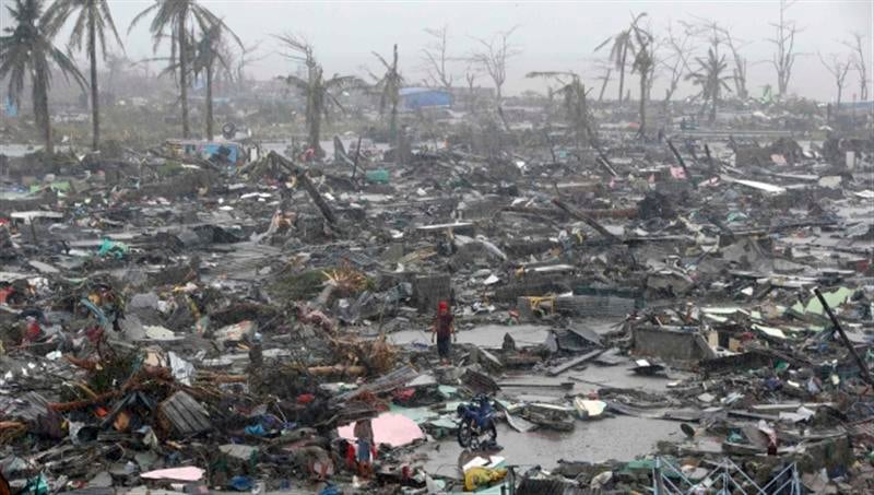 Tacloban, ville dévastée par le typhon aux Philippines