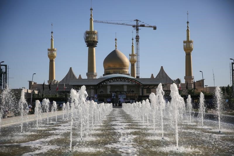 Fusillade a teheran au mausolee de l'ayatollah khomeini