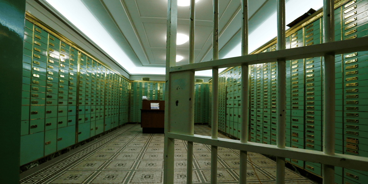 Chambre forte, argent, dollar, euro, billet, monnaie, coffre-fort, banque, Suisse, fisc,