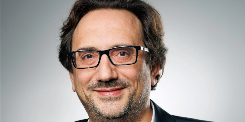 Chercheur au CNRS et enseignant à Paris-Dauphine, François-Xavier Dudouet observe la sociologie des dirigeants et des conseils des entreprises.