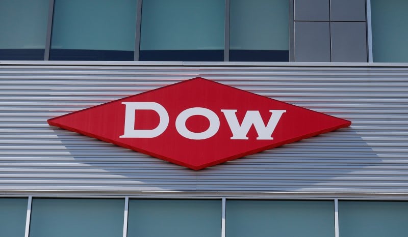 L'examen du projet de fusion dow-dupont suspendu a bruxelles