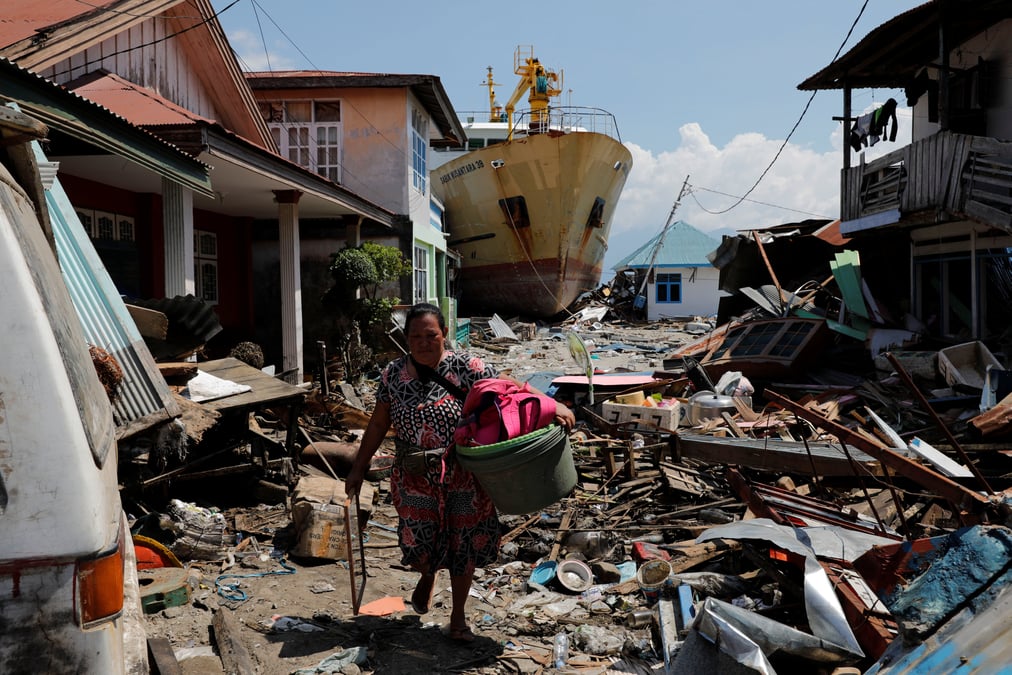 Le bilan du seisme aux celebes depasse les 1.500 morts