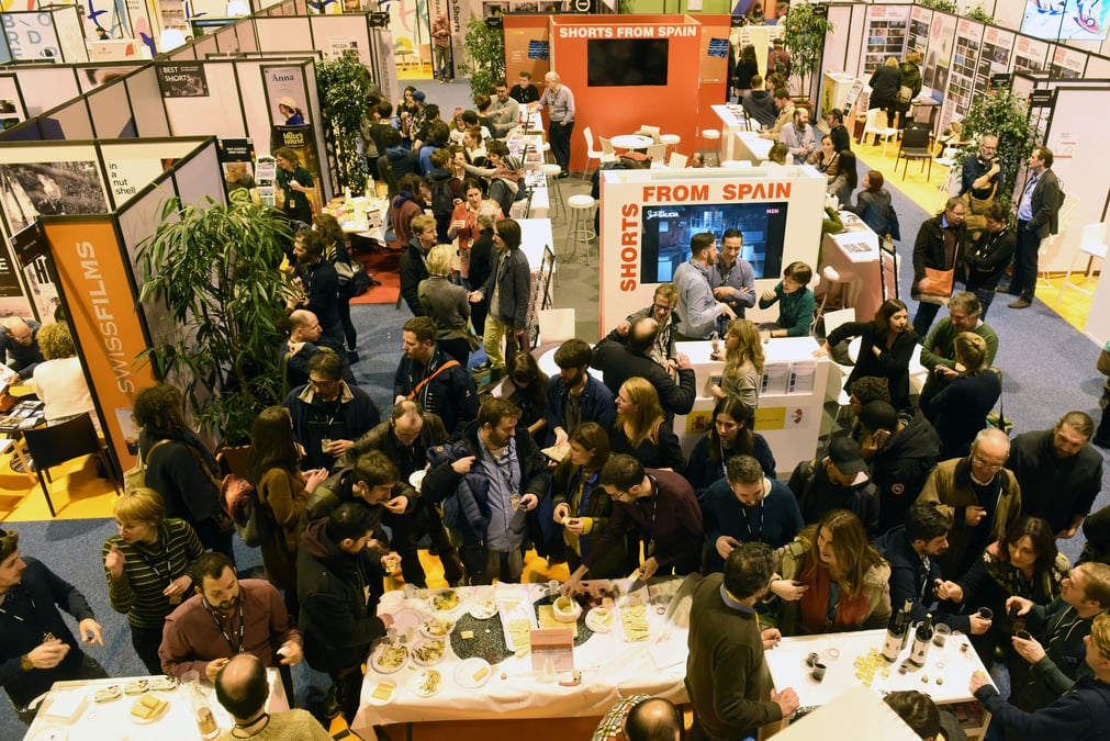 Happy Hour market