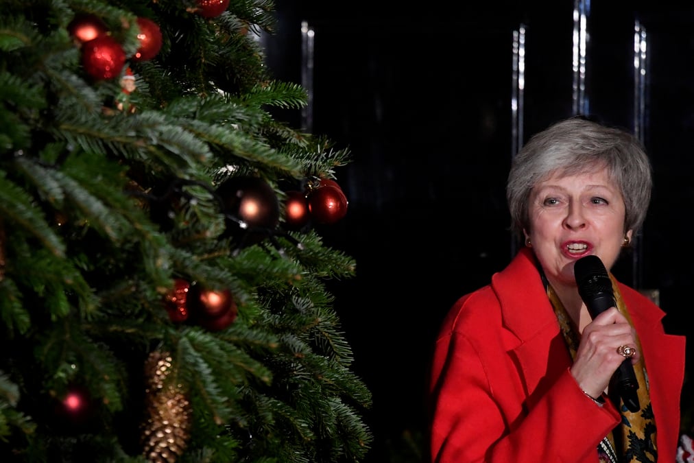 Brexit: may reporterait le vote de mardi a la chambre des communes, dit le times