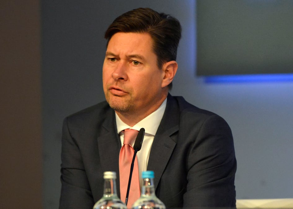 Le directeur financier d'airbus va rejoindre daimler