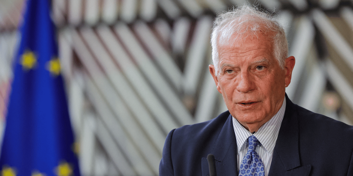 Le chef de la diplomatie de l'union europeenne, josep borrell,  s'adresse aux medias avant une reunion ministerielle a bruxelles du conseil de l'energie ue-etats-unis