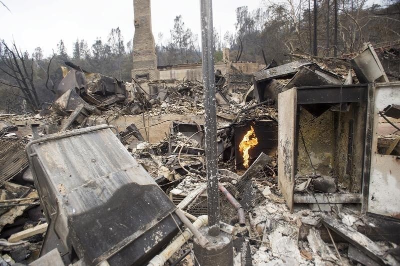 Le feu fait un deuxieme victime en californie