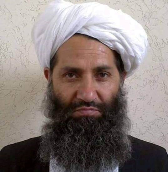 Les taliban vont continuer a se battre, promet leur chef