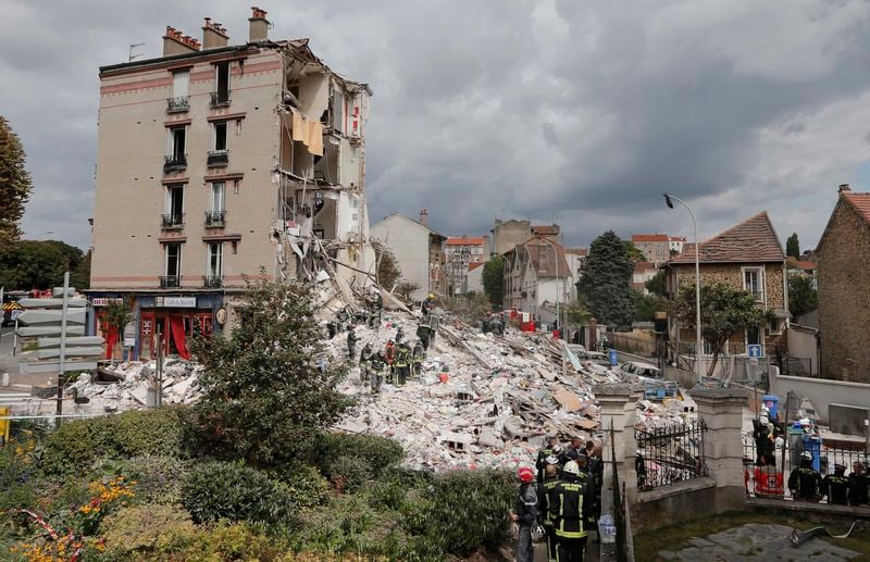 Effondrement d'un immeuble près de Paris, au moins 2 morts