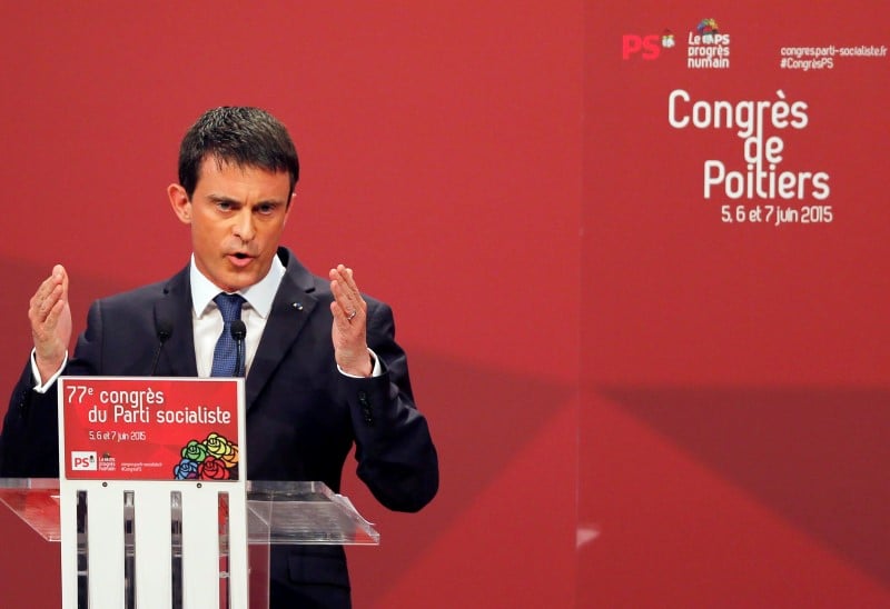 Manuel valls s'efforce de rassurer un ps en quete de cohesion