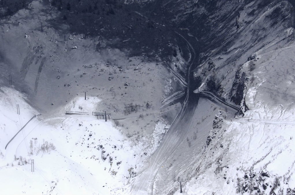 Japon: eruption d'un volcan pres d'un station de ski