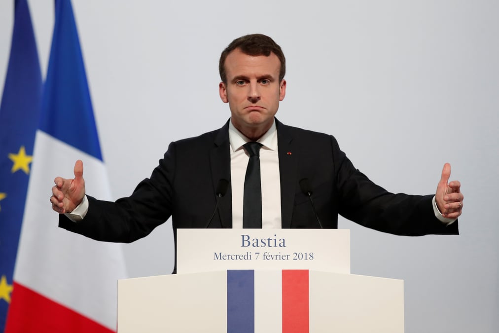 Macron d'accord pour mentionner la corse dans la constitution