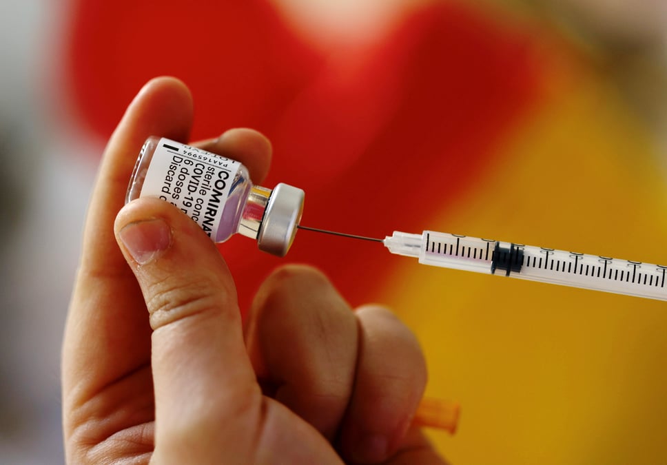 Coronavirus: l'academie de medecine pour la vaccination obligatoire a partir de 12 ans