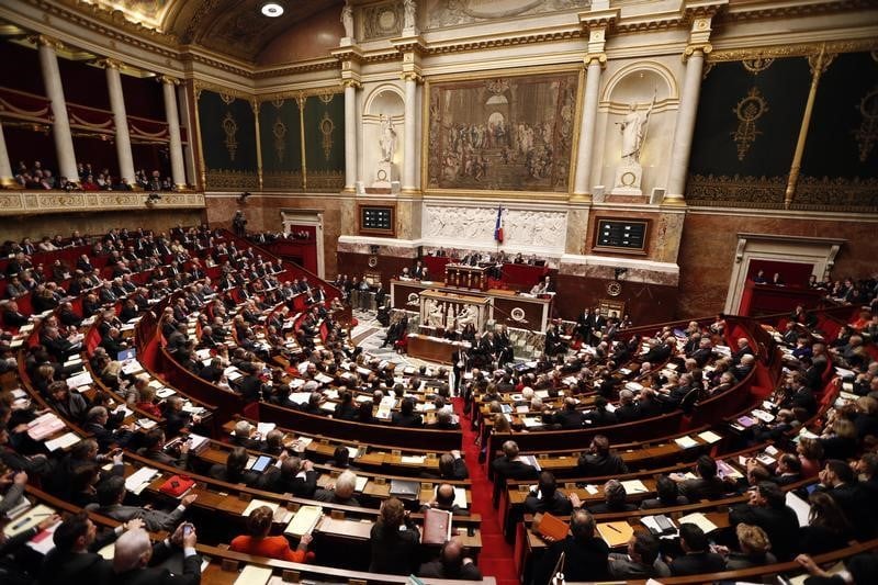 Edouard philippe obtient la confiance des deputes