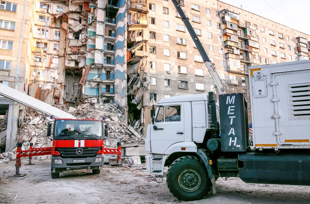 Russie: le bilan de l'effondrement d'un immeuble s'alourdit a 37 morts