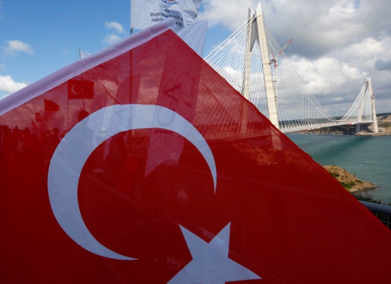 Un journal turc accuse de "guerre asymetrique" contre erdogan