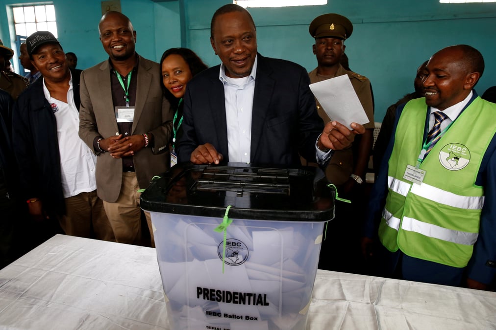 Kenya: le president kenyatta proclame vainqueur de la presidentielle