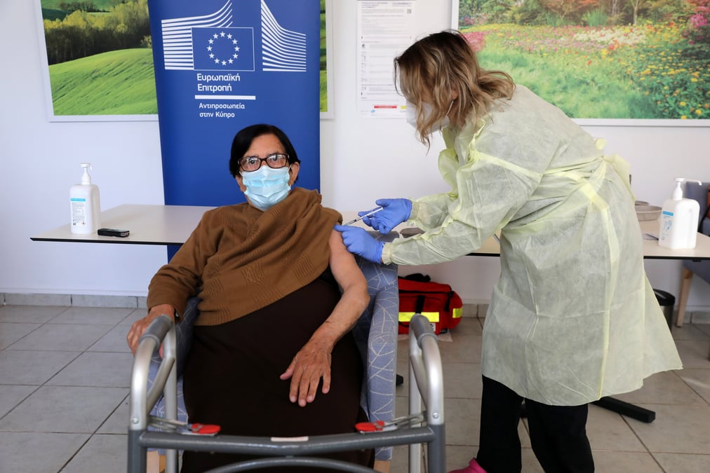 Coronavirus: l'union europeenne lance sa campagne de vaccination