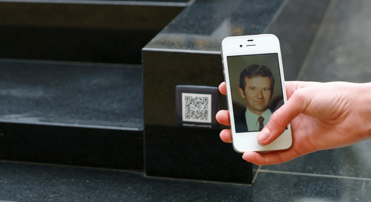 QR Code funéraire, Philippe Boyer