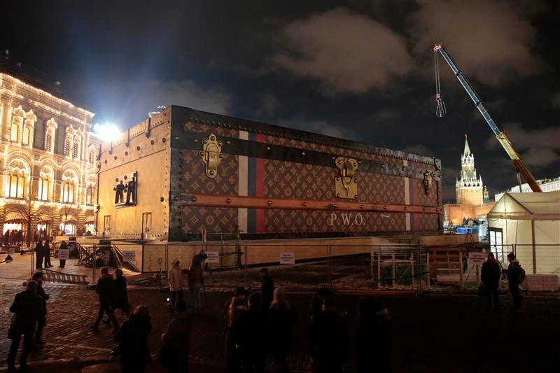 Louis Vuitton contraint de démontrer sa malle de la place Rouge