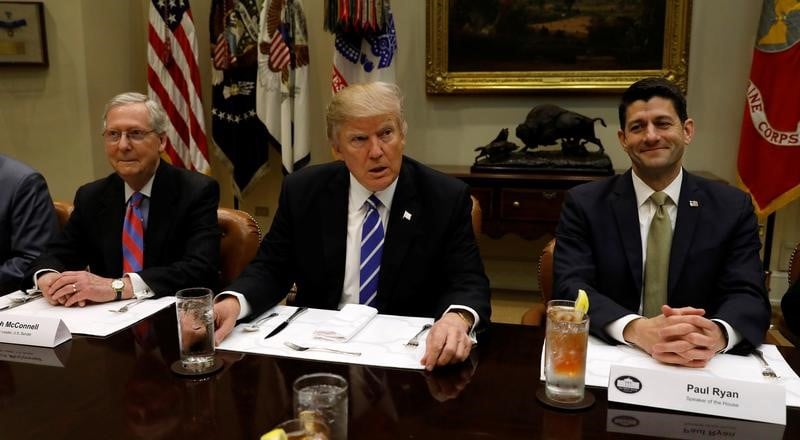Trump s'apprete a abroger des mesures sur l'environnement