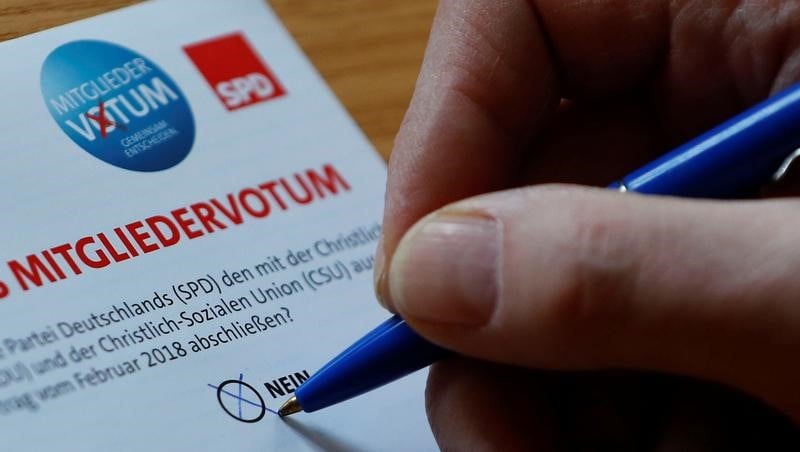 L'allemagne suspendue a la decision des adherents du spd