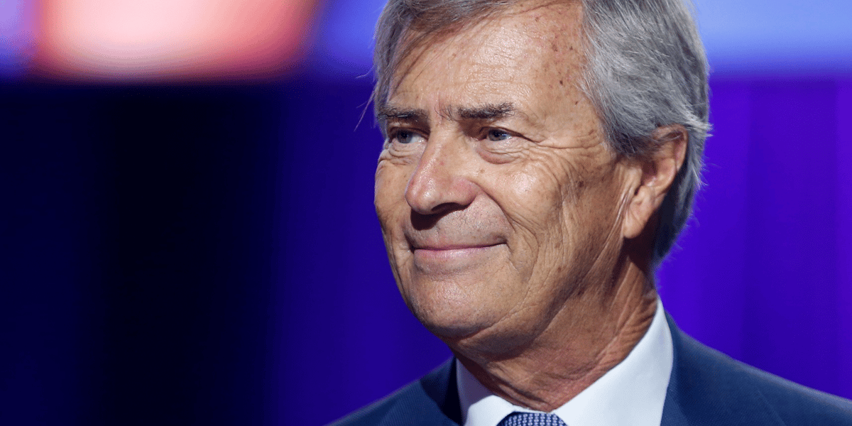 L'homme d'affaires, Vincent Bolloré, a souvent pris soin d'éviter de franchir le seuil des 30 % dans ses participations pour éviter de lancer une offre publique.