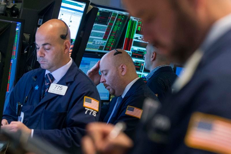 Wall Street termine en baisse