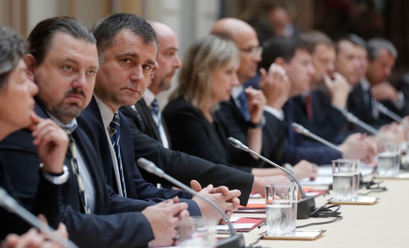 Un plan global pour repondre a l'exasperation des policiers