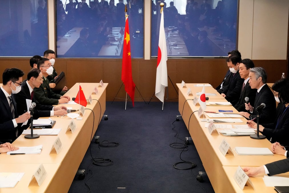 Dialogue sur la securite entre le japon et la chine au ministere des affaires etrangeres, a tokyo