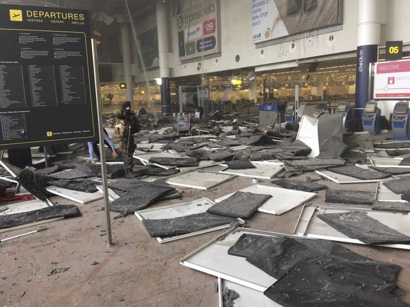 Les deux kamikazes de l'aeroport de bruxelles identifies