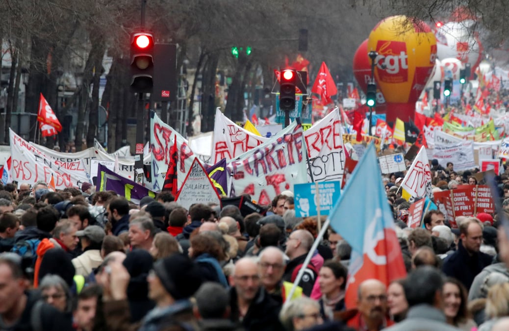 452.000 manifestants en france, dont 56.000 a paris-ministere de l'interieur