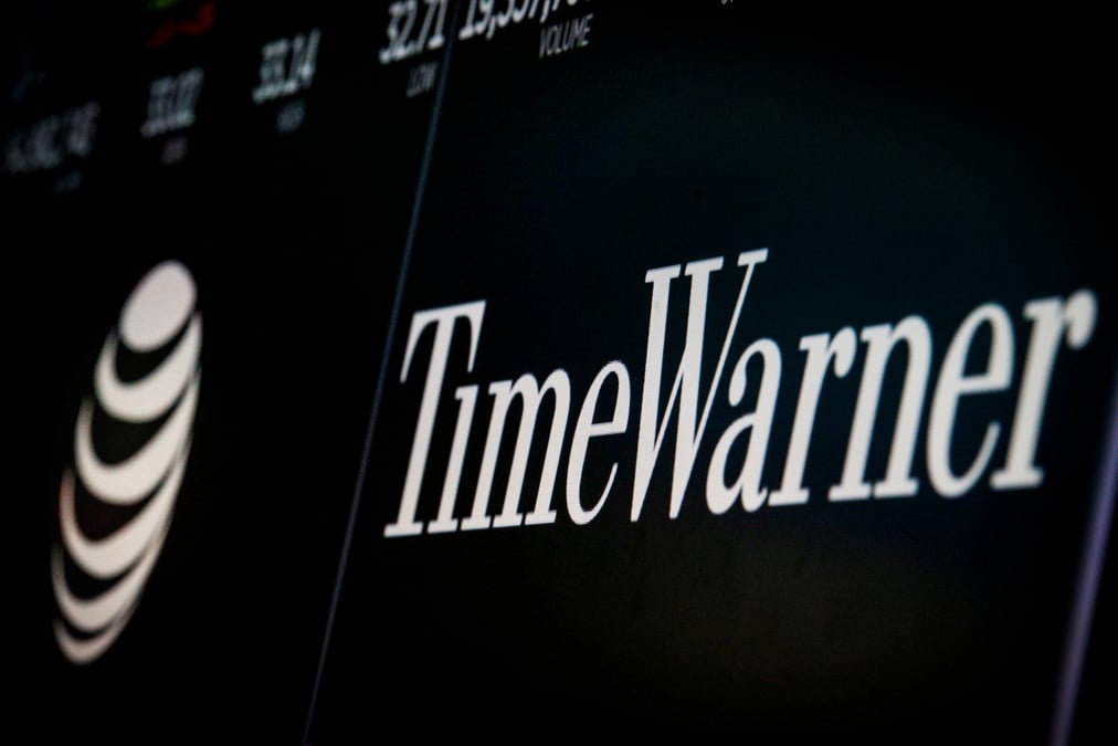 At&t rebaptise time warner et se dit pret a investir