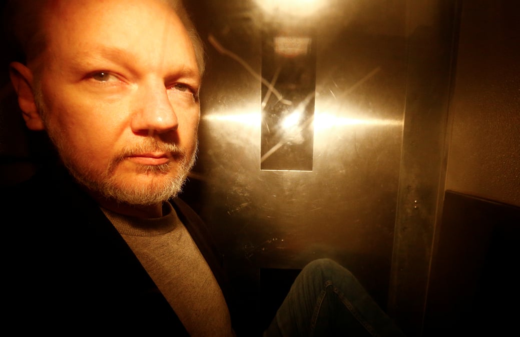 Assange s'oppose a la demande americaine d'extradition