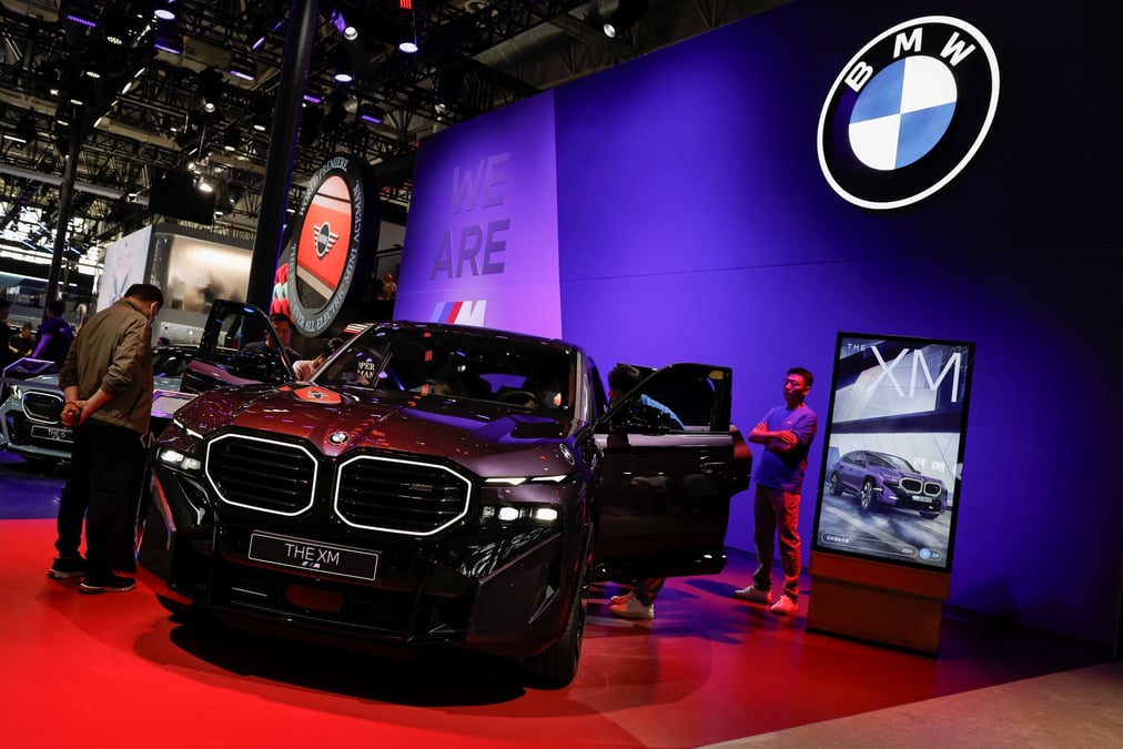 Le vehicule electrique hybride bmw xm a l'exposition internationale de l'automobile de pekin