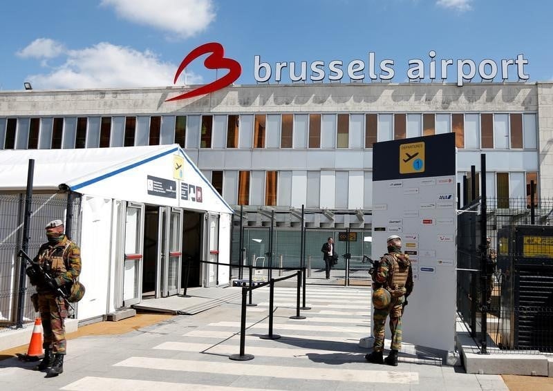 Les controles a l'aeroport zaventem de bruxelles provoquent des retards