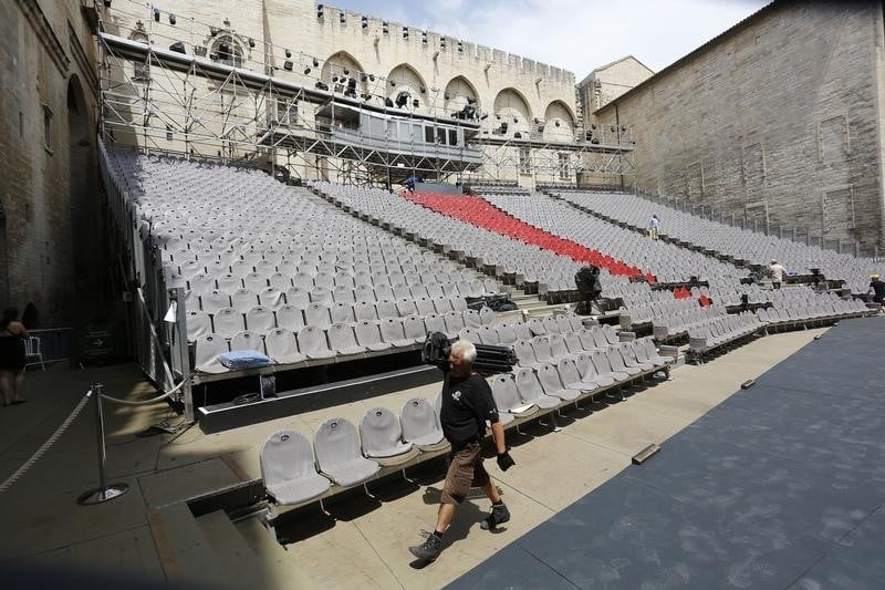 Les festivals d'ete menaces par une greve