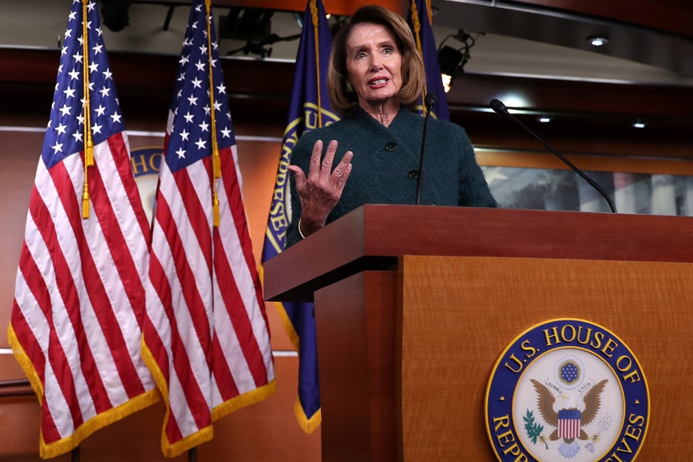 Usa: pelosi suggere a trump de reporter le discours sur l'union
