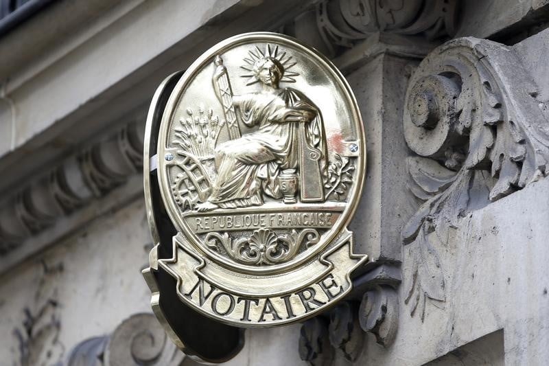 Le Conseil supérieur du notariat « prend acte » de cette annonce et attend de pouvoir « mesurer l'impact sur le marché immobilier, qui n'a pas encore repris ».