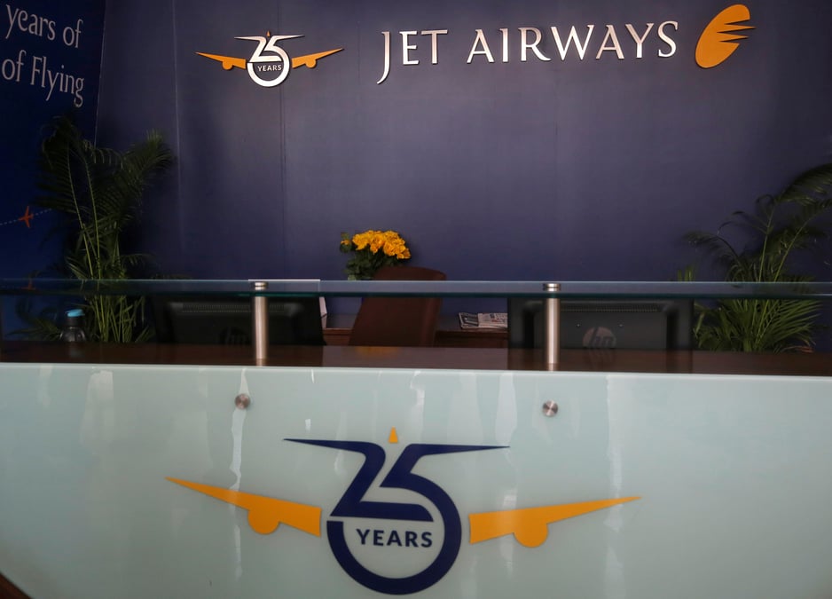 Les avions de jet airways ont cesse de voler, le titre chute