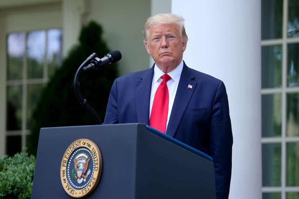Trump accuse twitter d'interferer dans l'election presidentielle us