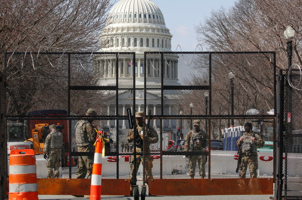Usa: securite renforcee au capitole, la garde nationale mobilisee