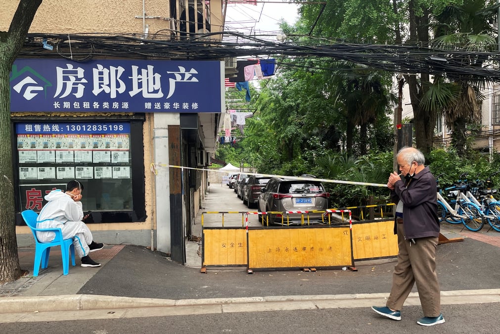 Les commerces rouvriront progressivement a shanghai a partir de lundi