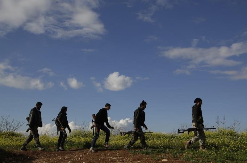 Rapprochement entre deux groupes islamistes en syrie