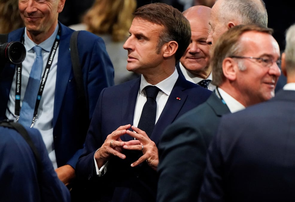 Emmanuel macron lors d'une reunion du conseil de l'atlantique nord