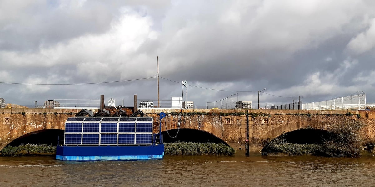 La start-up Denv-r (Guérande) a déployé son premier data center flottant sur le domaine portuaire de Nantes Saint-Nazaire Port.