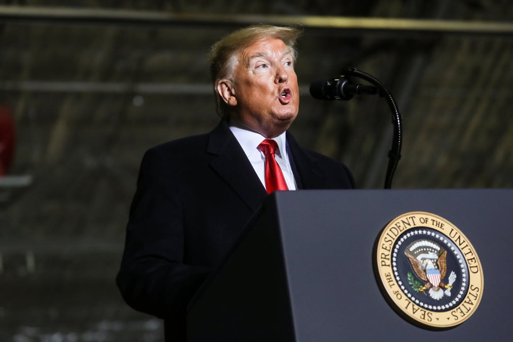 Usa: trump promulgue un ensemble budgetaire pour eviter un "shutdown"